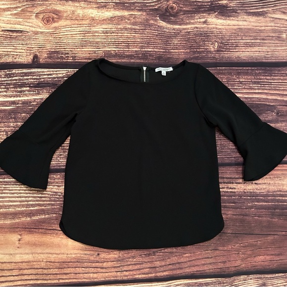 Green Envelope Tops - Women’s Green Envelope Black Blouse Size M